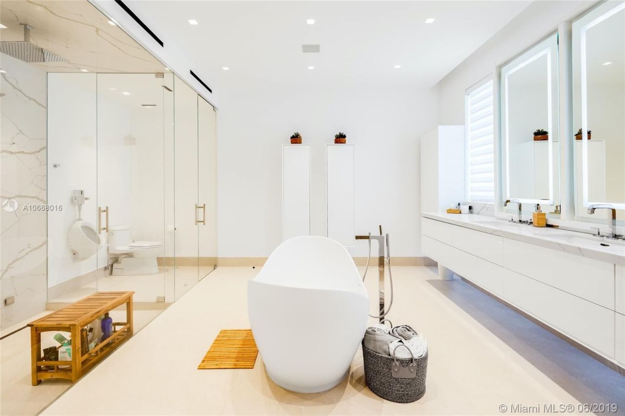 Villa en Miami, Estados Unidos, 600 m² - imagen 9