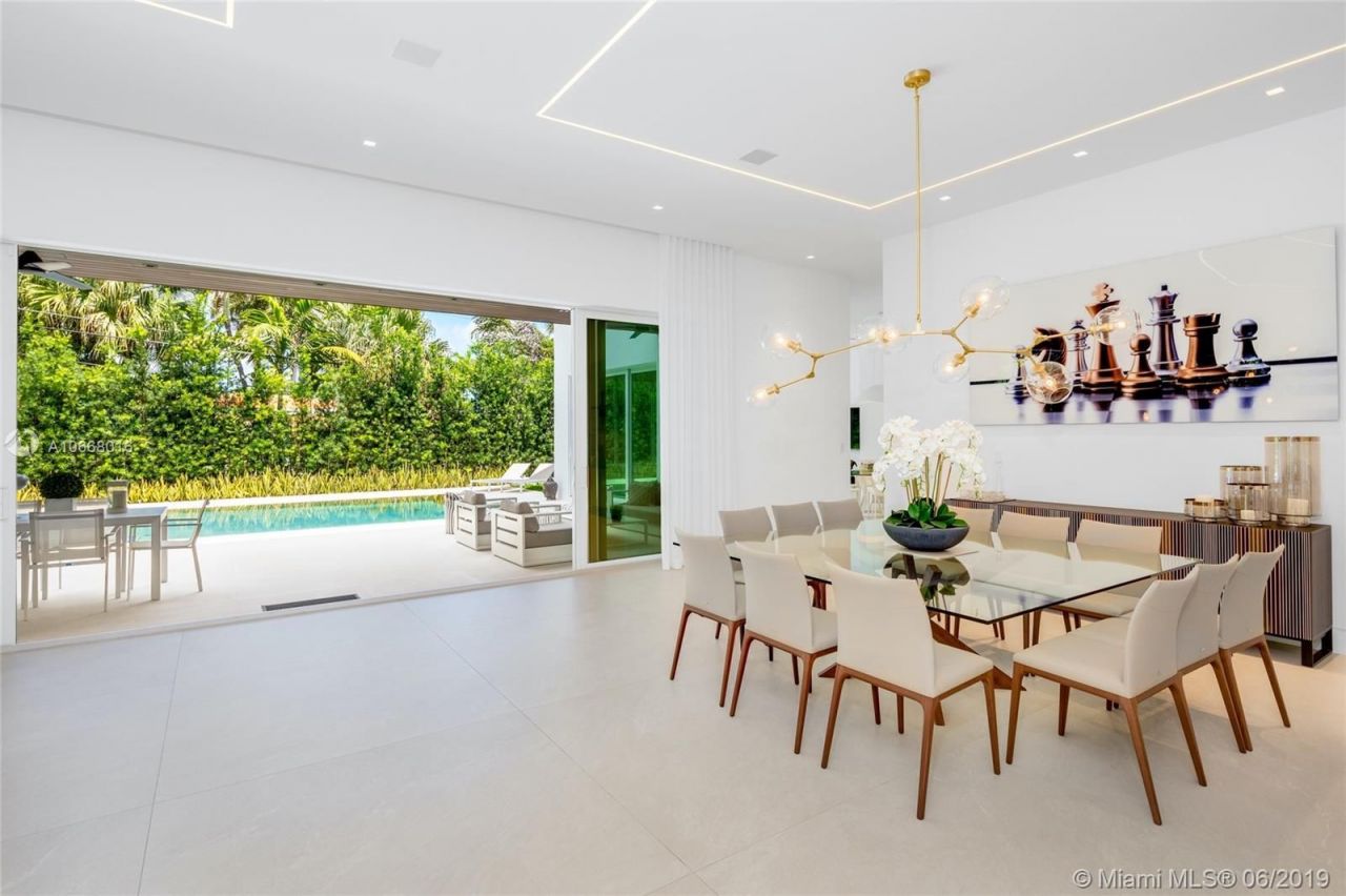 Villa en Miami, Estados Unidos, 600 m² - imagen 13