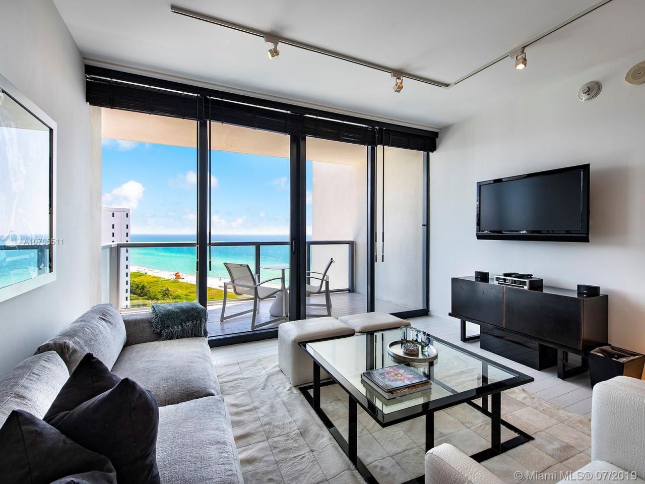 Appartement à Miami, États-Unis, 100 m² - image 1