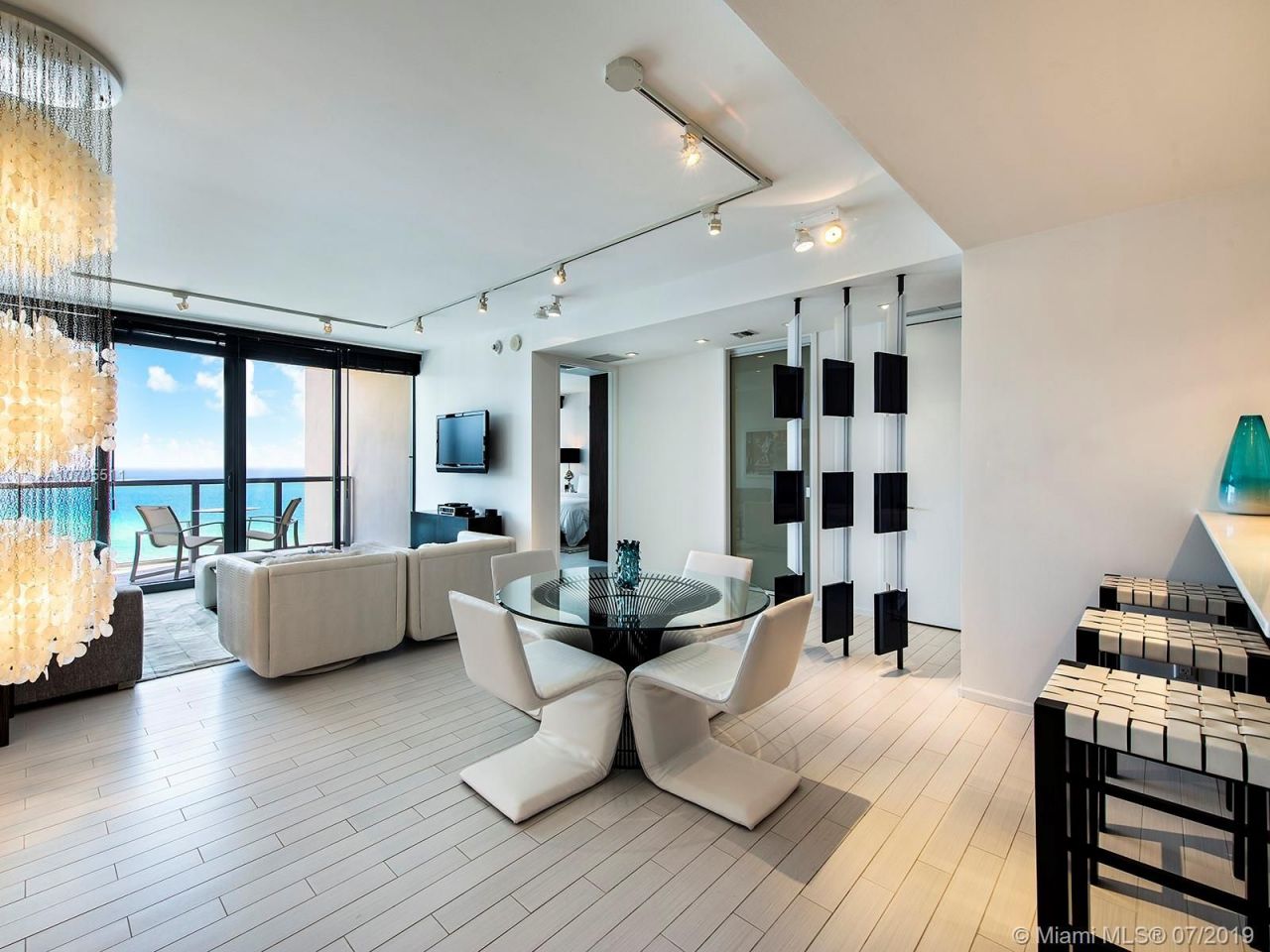 Appartement à Miami, États-Unis, 100 m² - image 4