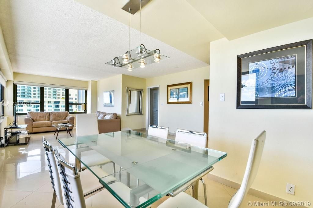 Piso en Miami, Estados Unidos, 80 m² - imagen 13