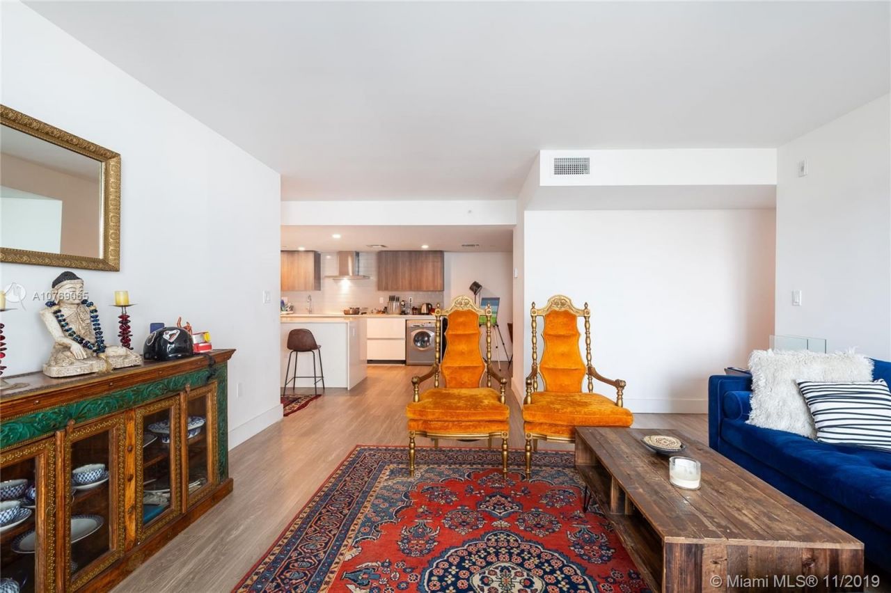 Flat in Miami, USA, 110 m² - picture 7