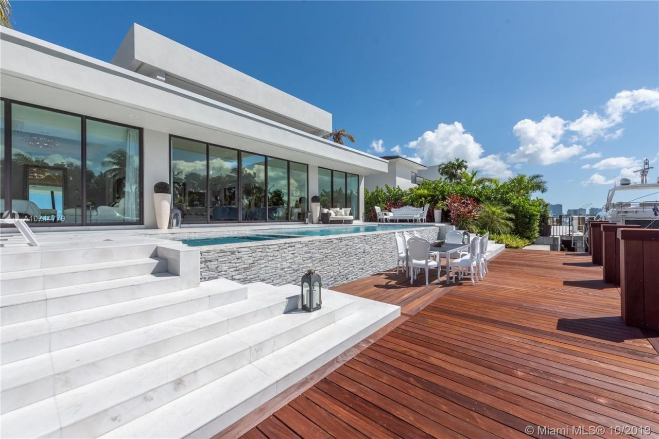 Villa à Miami, États-Unis, 350 m² - image 2