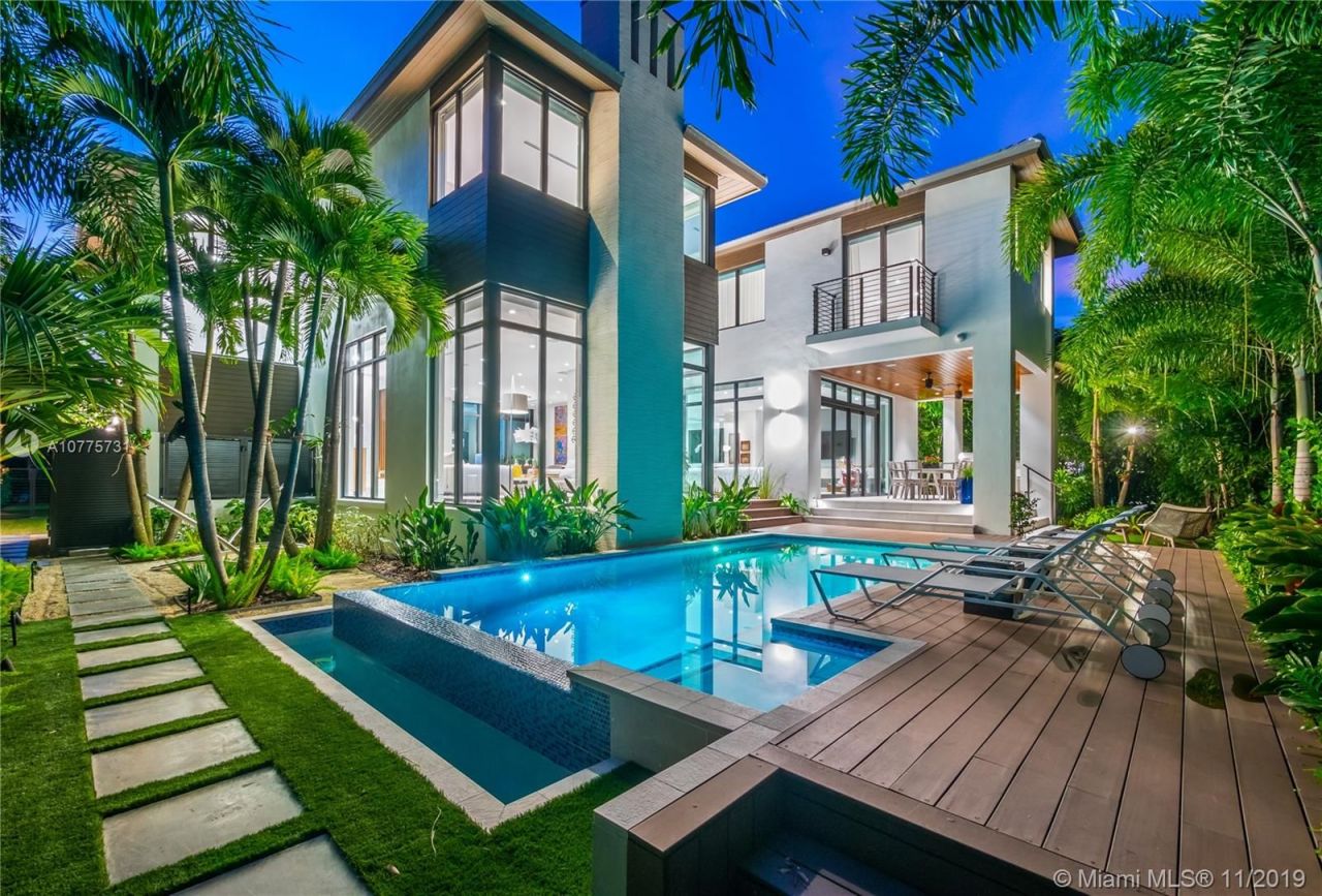 Villa in Miami, USA, 500 m² - Foto 1