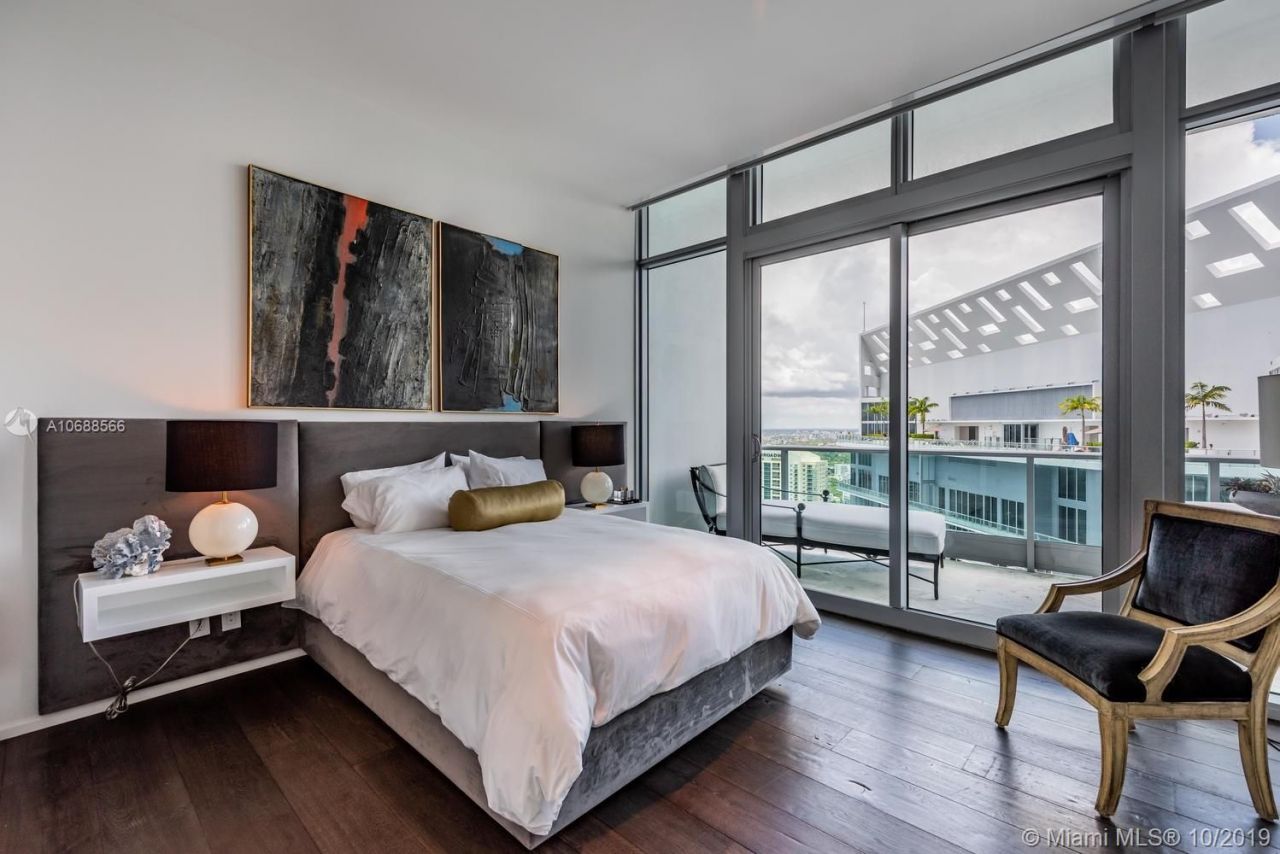 Penthouse in Miami, USA, 400 m² - picture 5