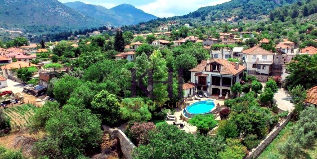 Land in Fethiye, Turkey, 1 000 m² - picture 1