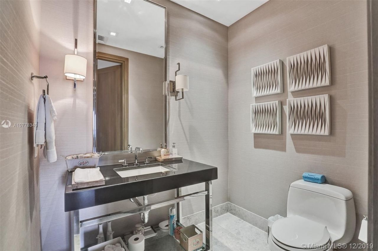 Flat in Miami, USA, 300 m² - picture 13