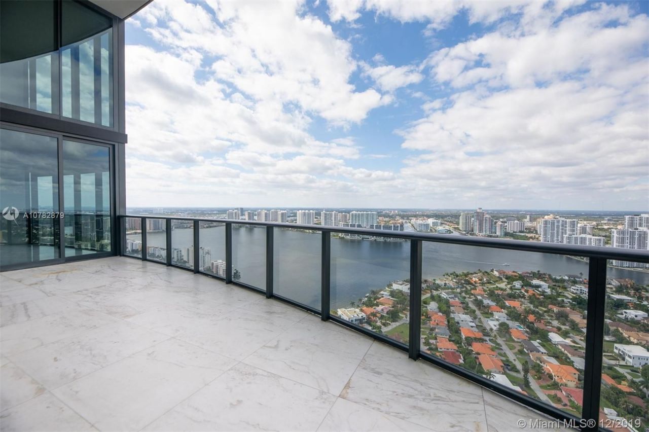 Piso en Miami, Estados Unidos, 320 m² - imagen 3