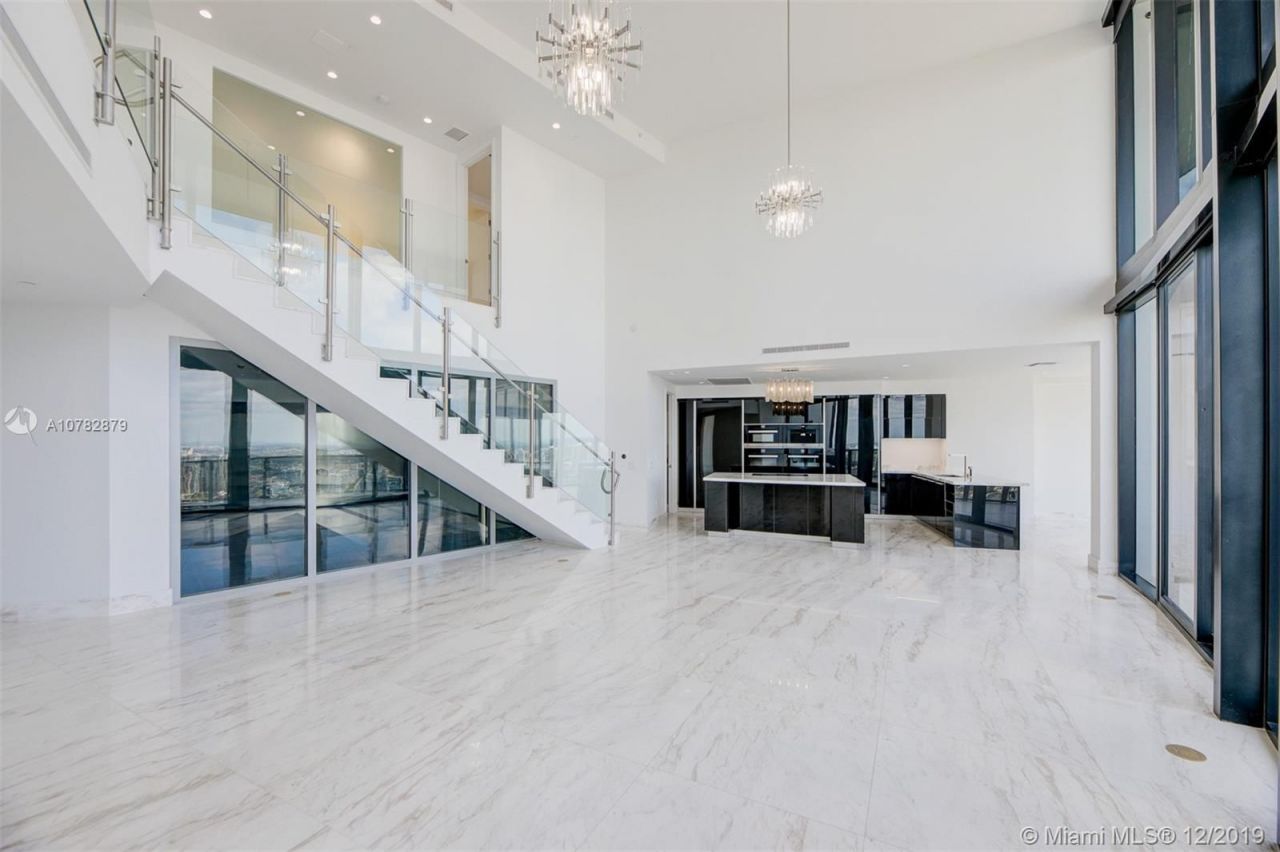 Piso en Miami, Estados Unidos, 320 m² - imagen 17