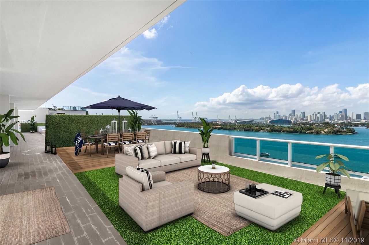 Penthouse in Miami, USA, 330 m² - picture 1