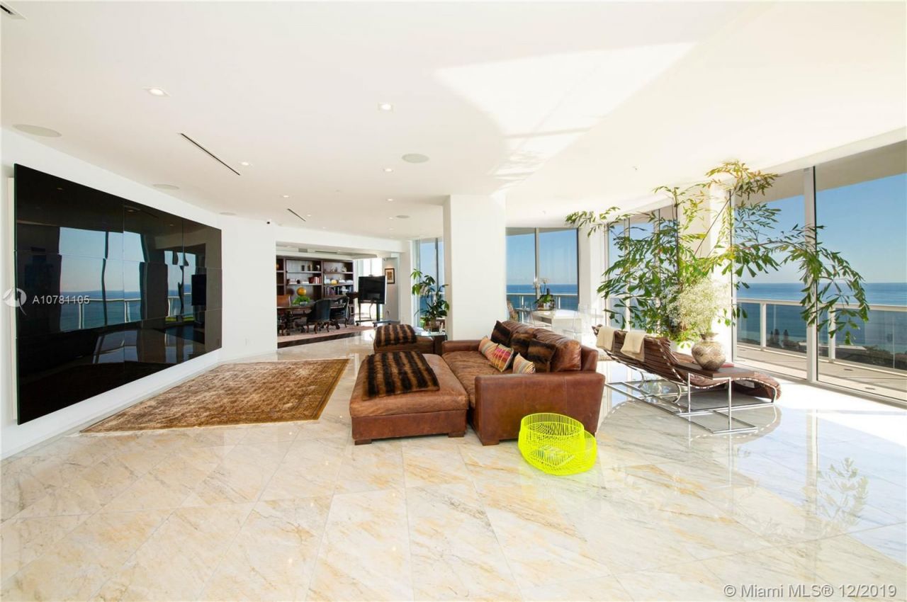 Penthouse in Miami, USA, 700 m² - picture 5