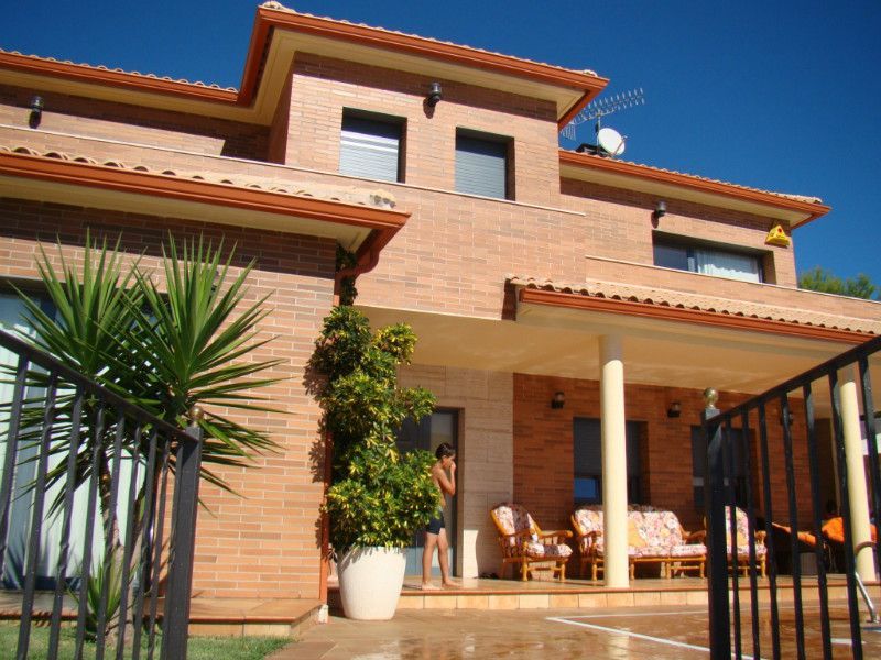 Villa in Costa Daurada, Spanien, 350 m² - Foto 1