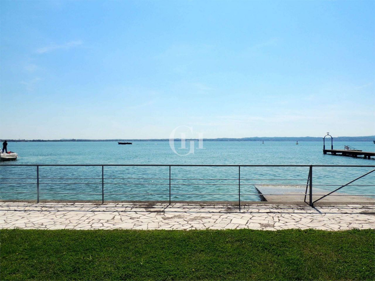 Villa on Lake Garda, Italy, 450 m² - picture 3