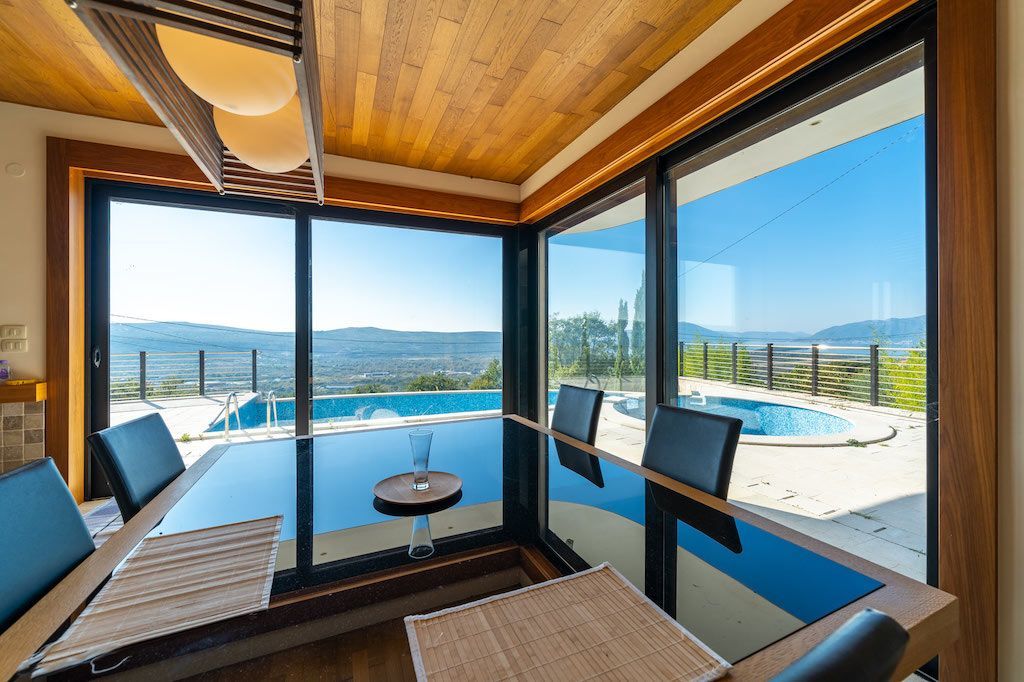 Villa à Tivat, Monténégro, 392 m² - image 1