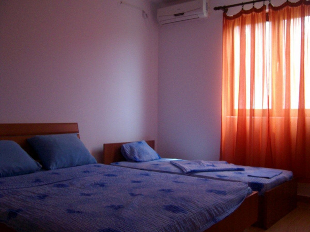 Hotel en el Bar, Montenegro, 368 m² - imagen 6