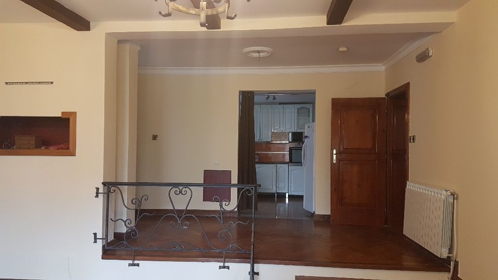 Haus in Bar, Montenegro, 220 m² - Foto 3