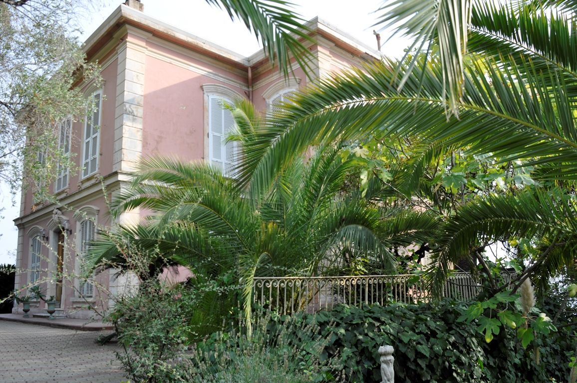 Villa en Ventimiglia, Italia, 570 m² - imagen 5