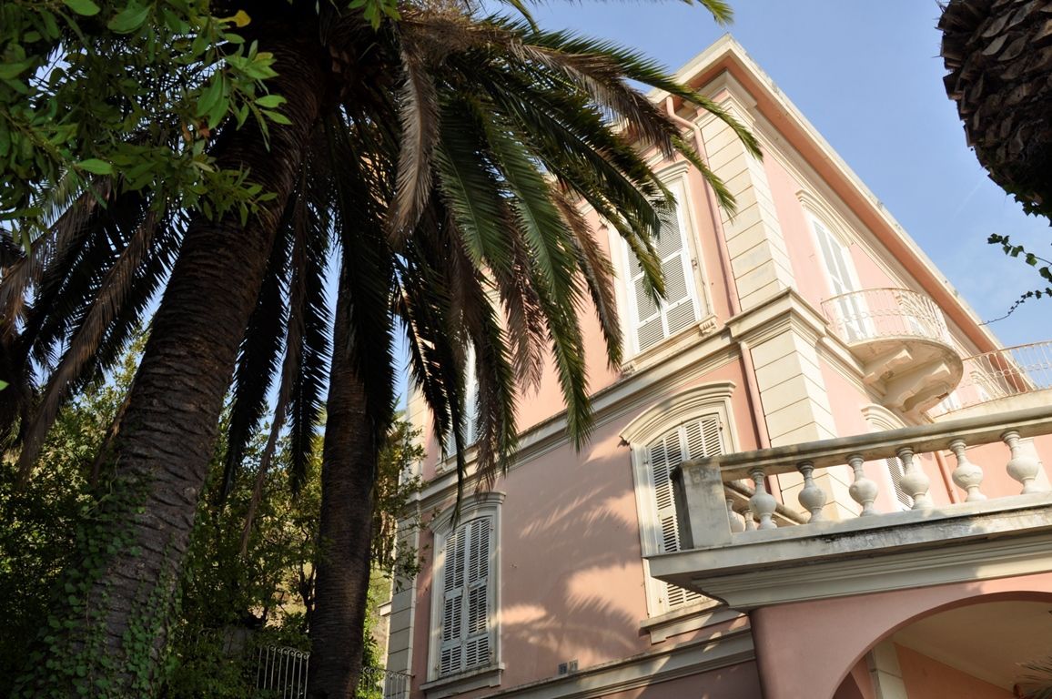 Villa en Ventimiglia, Italia, 570 m² - imagen 12