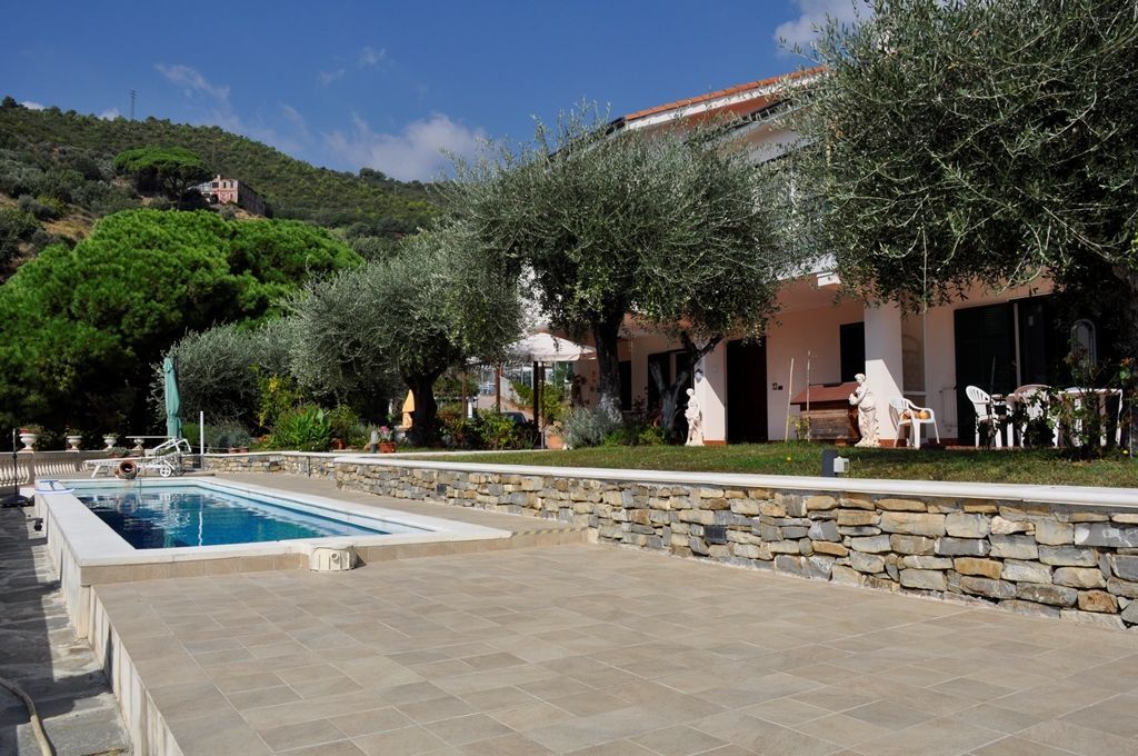 Villa à Arma di Taggia, Italie, 395 m² - image 4