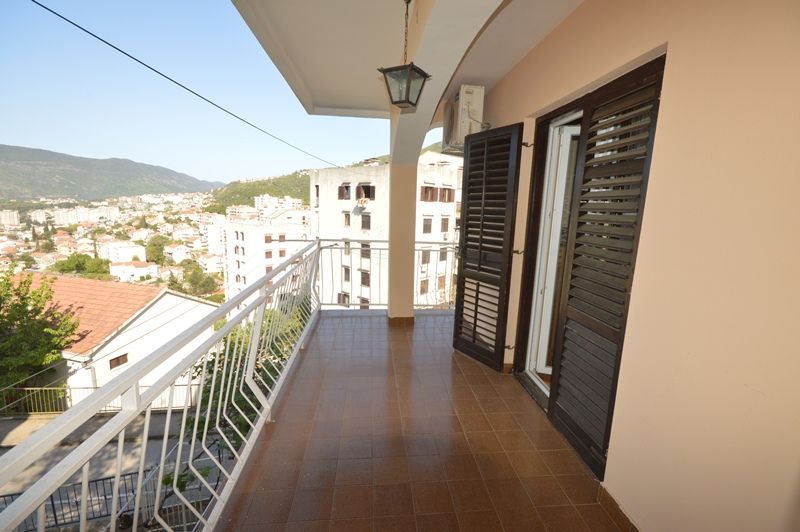 Maison à Herceg-Novi, Monténégro, 285 m² - image 3
