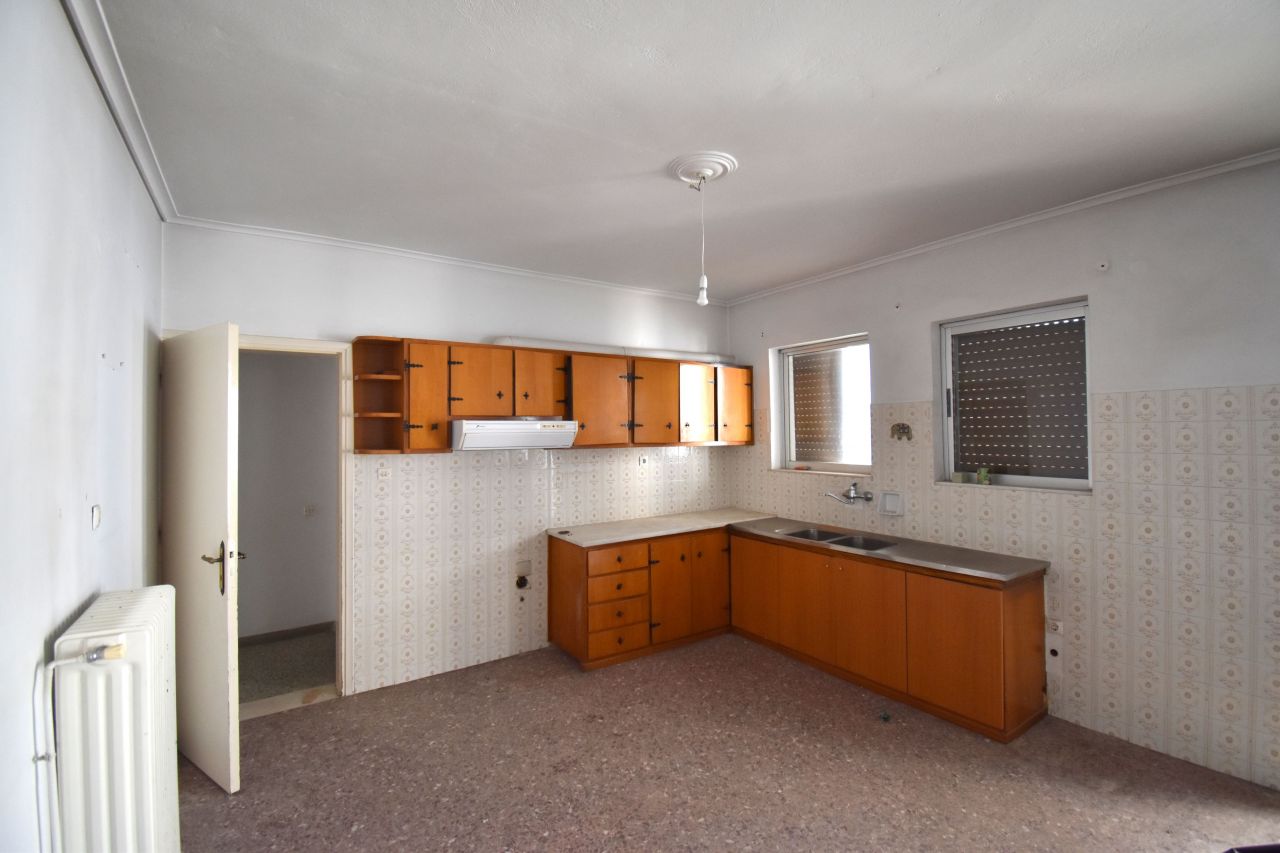 Apartment in Loutraki, Greece, 211 m² - picture 1