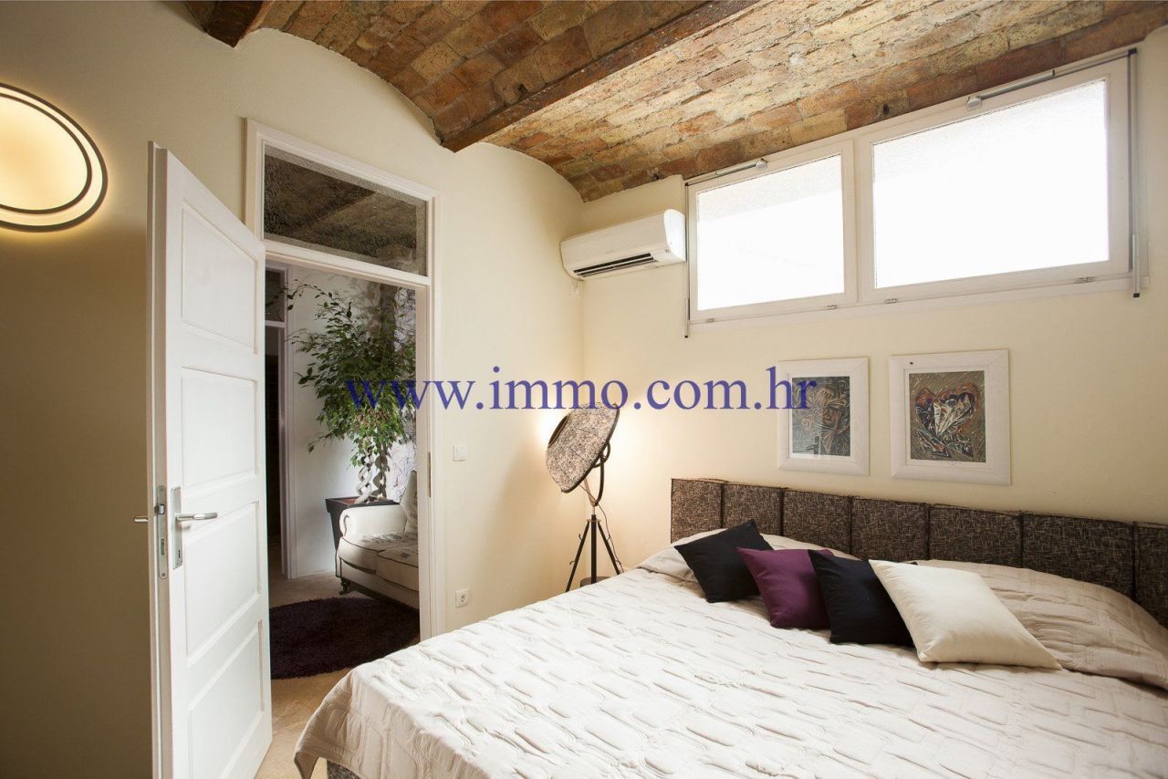 Villa on Hvar, Croatia, 600 m² - picture 14