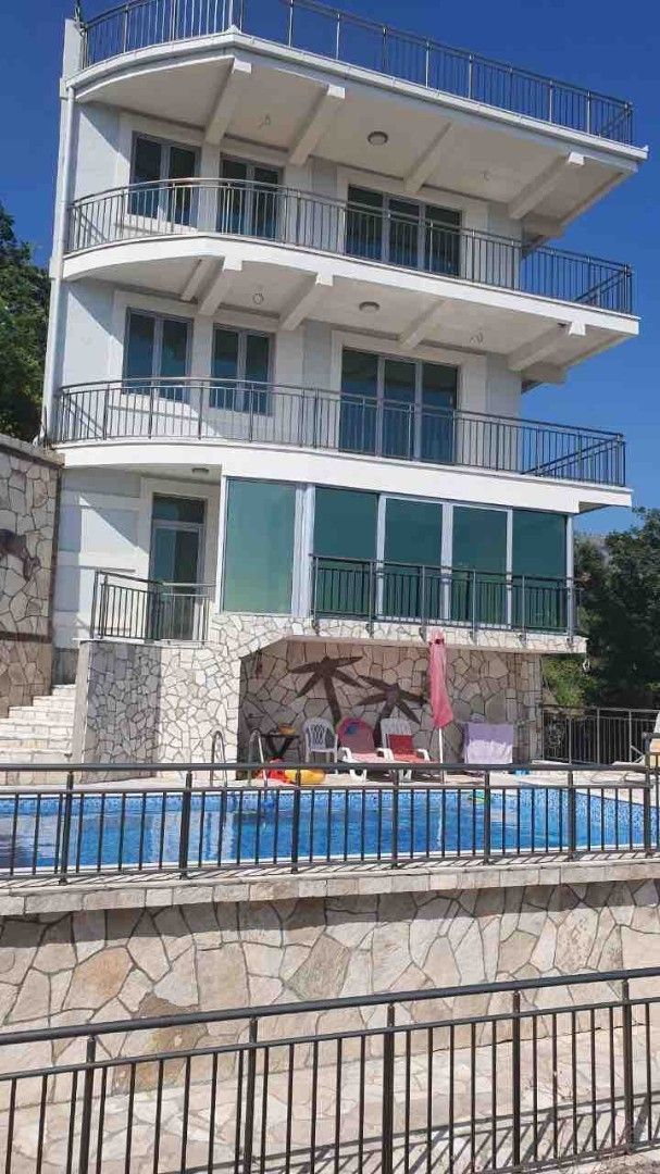Hotel Zagradzhe, Montenegro, 215 m² - imagen 3