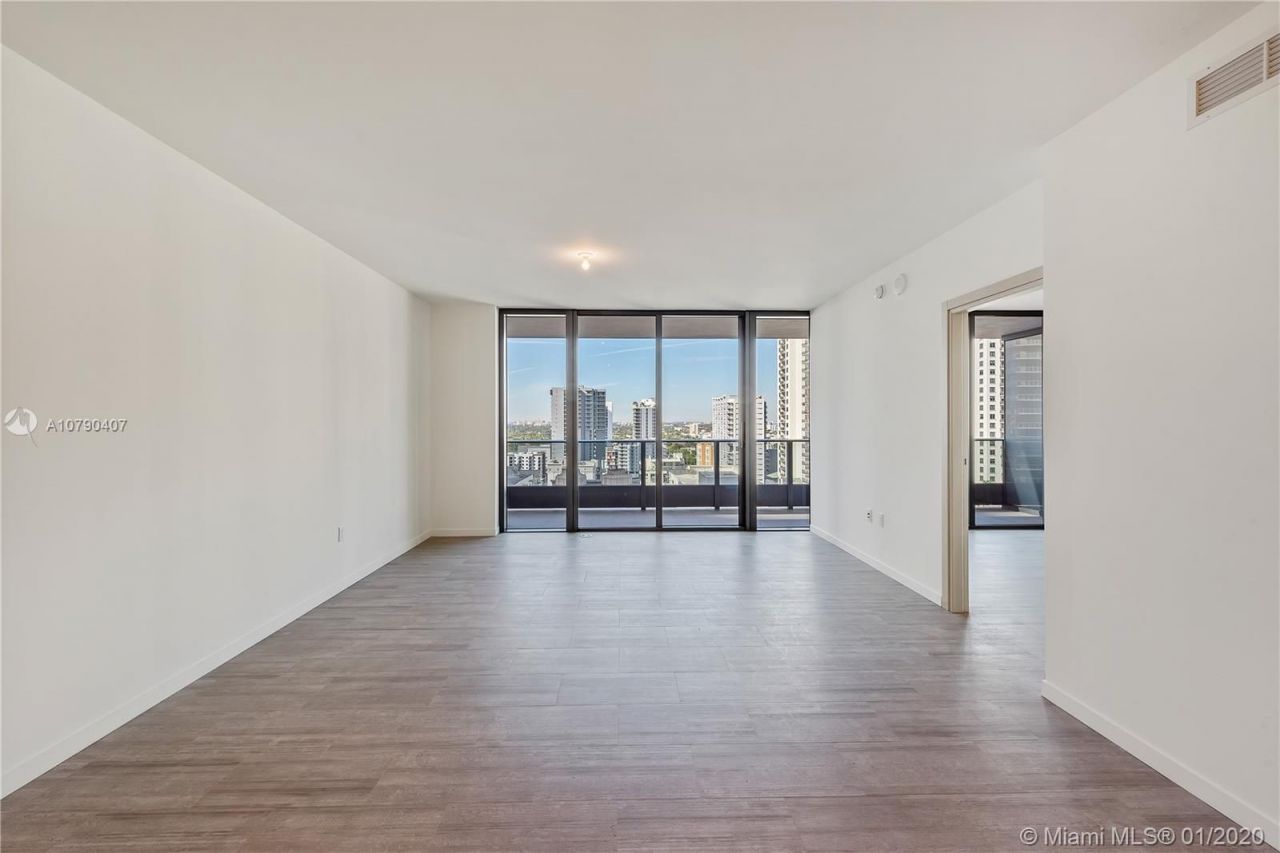 Flat in Miami, USA, 85 m² - picture 1