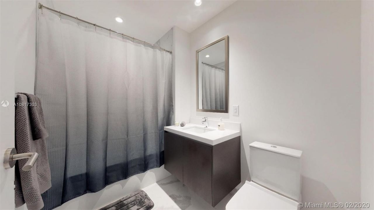 Flat in Miami, USA, 90 m² - picture 18