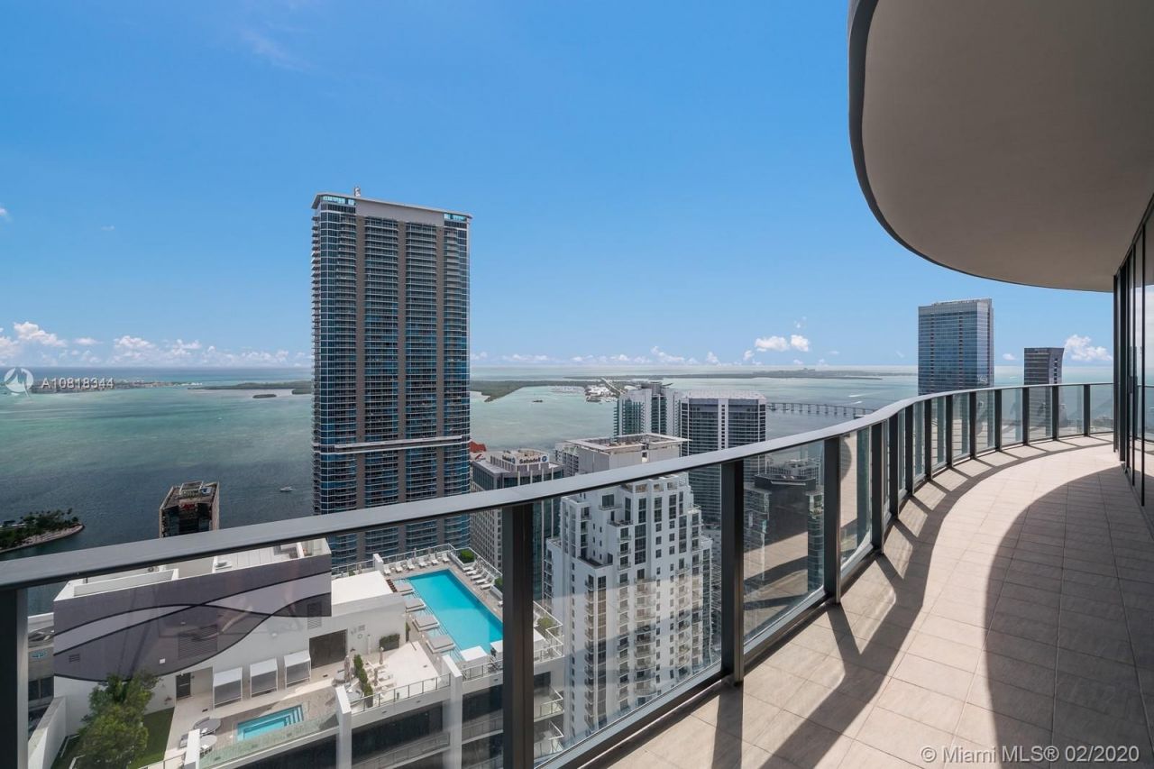 Penthouse in Miami, USA, 150 m² - picture 1