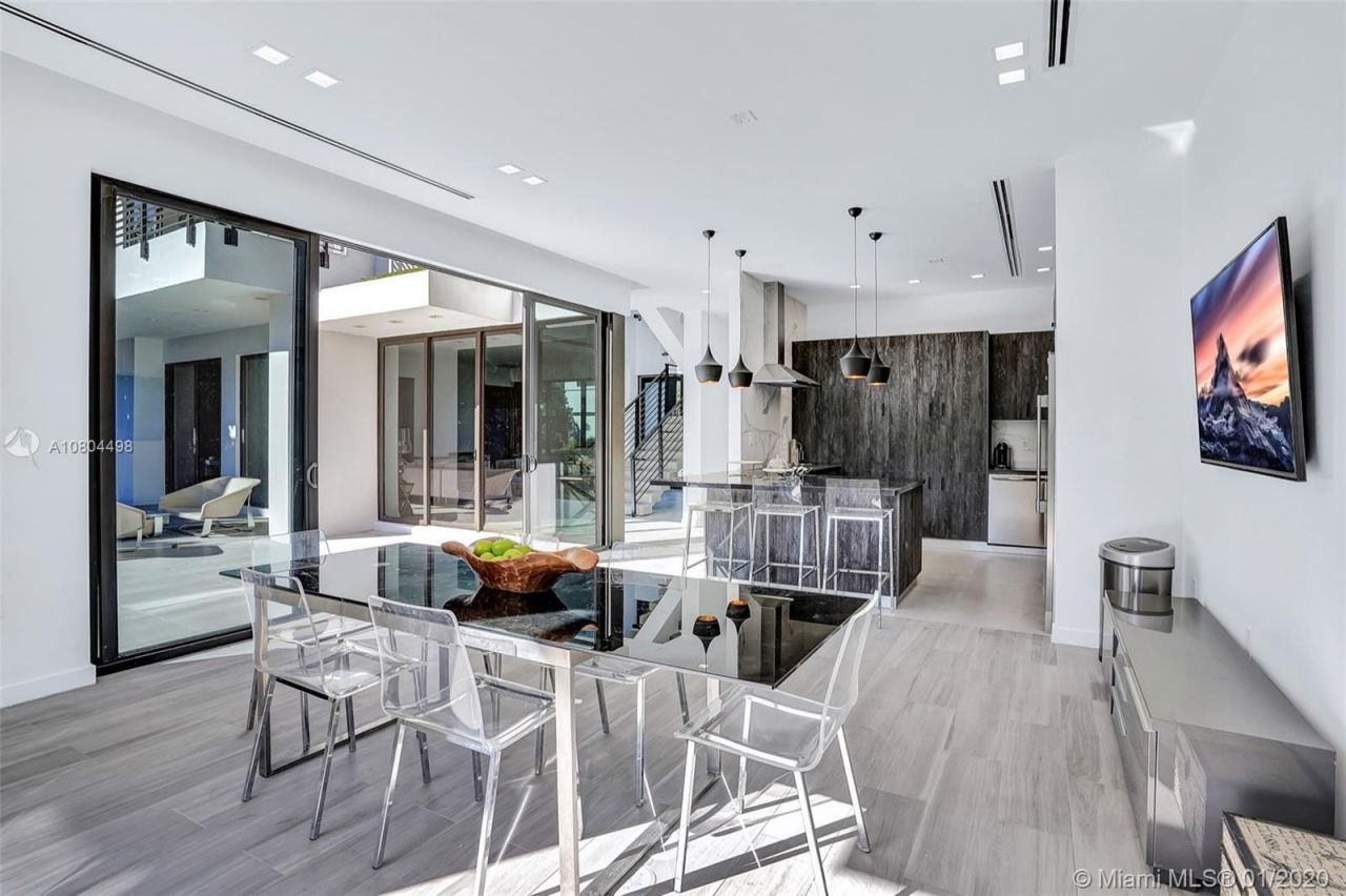 Villa à Miami, États-Unis, 380 m² - image 4