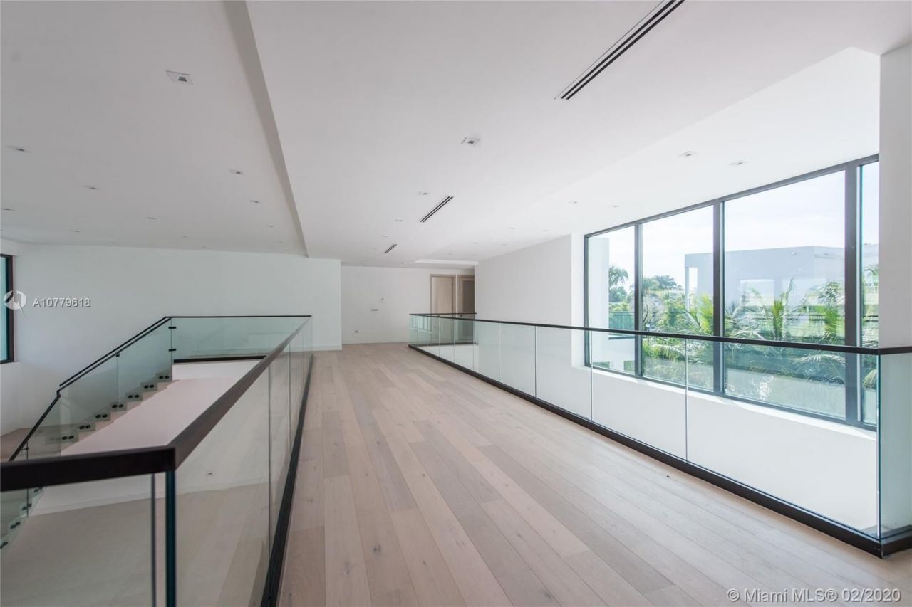 Villa en Miami, Estados Unidos, 800 m² - imagen 7