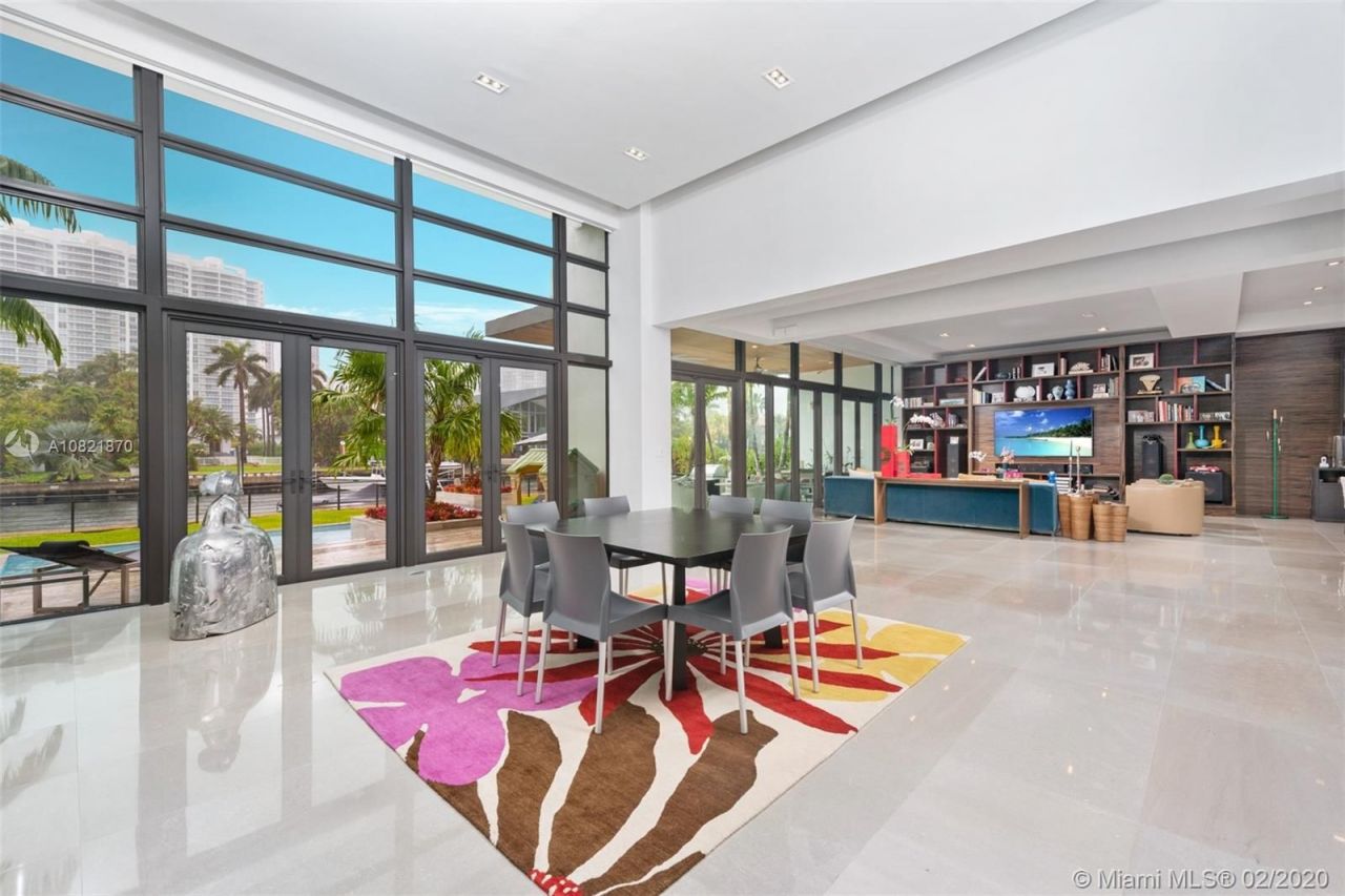 Villa à Miami, États-Unis, 500 m² - image 3