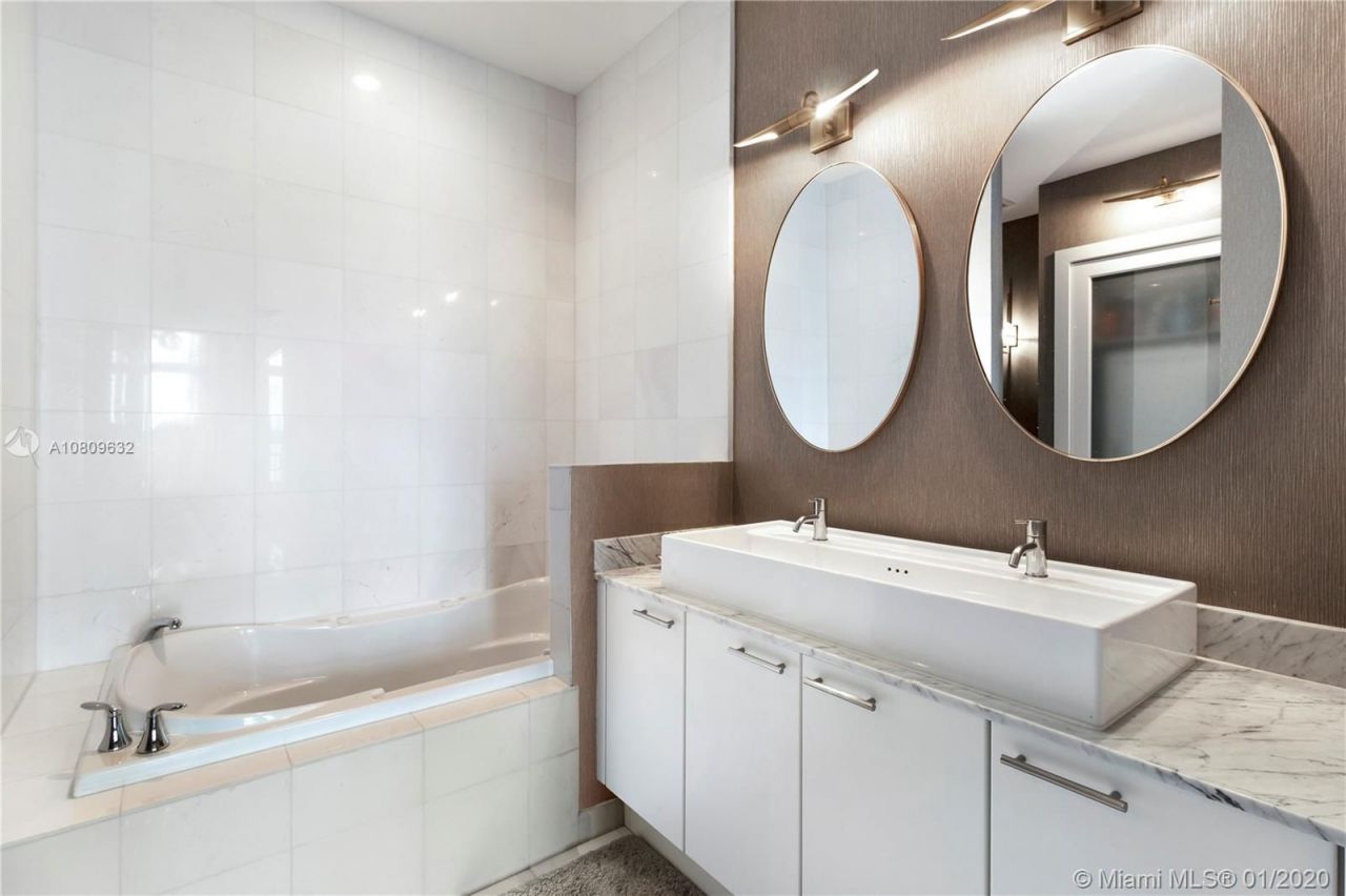 Penthouse in Miami, USA, 135 m² - picture 12