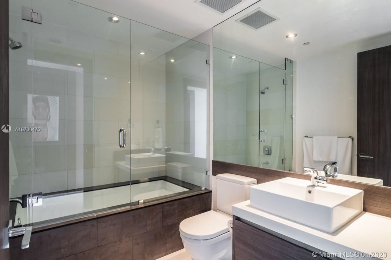 Ático en Miami, Estados Unidos, 160 m² - imagen 8