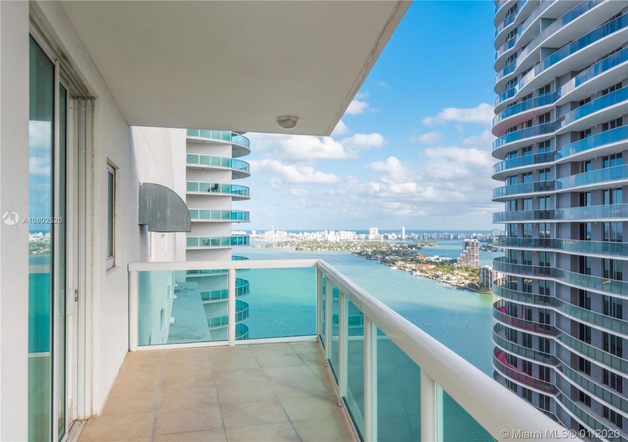 Penthouse in Miami, USA, 380 m² - picture 5