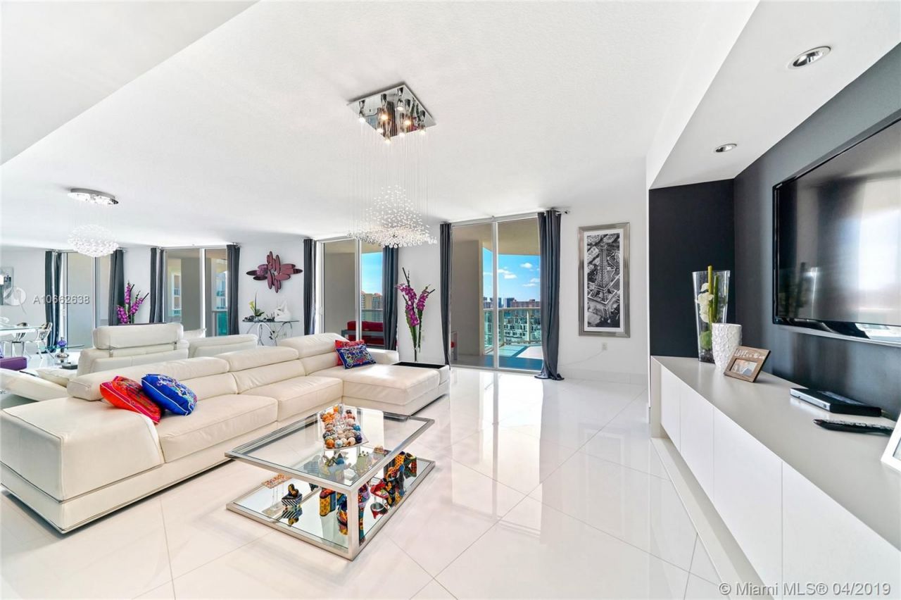 Ático en Miami, Estados Unidos, 270 m² - imagen 10