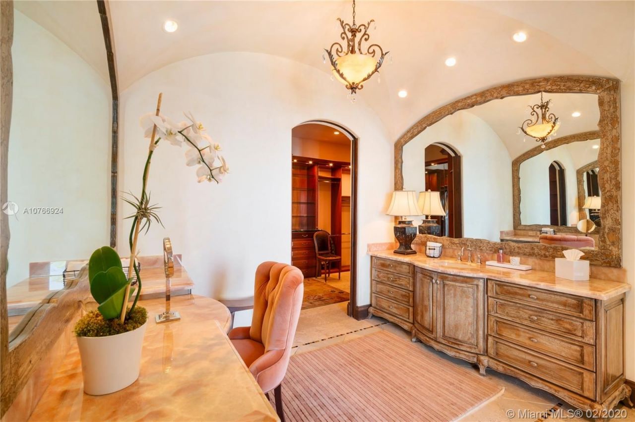 Villa in Miami, USA, 700 m² - Foto 4