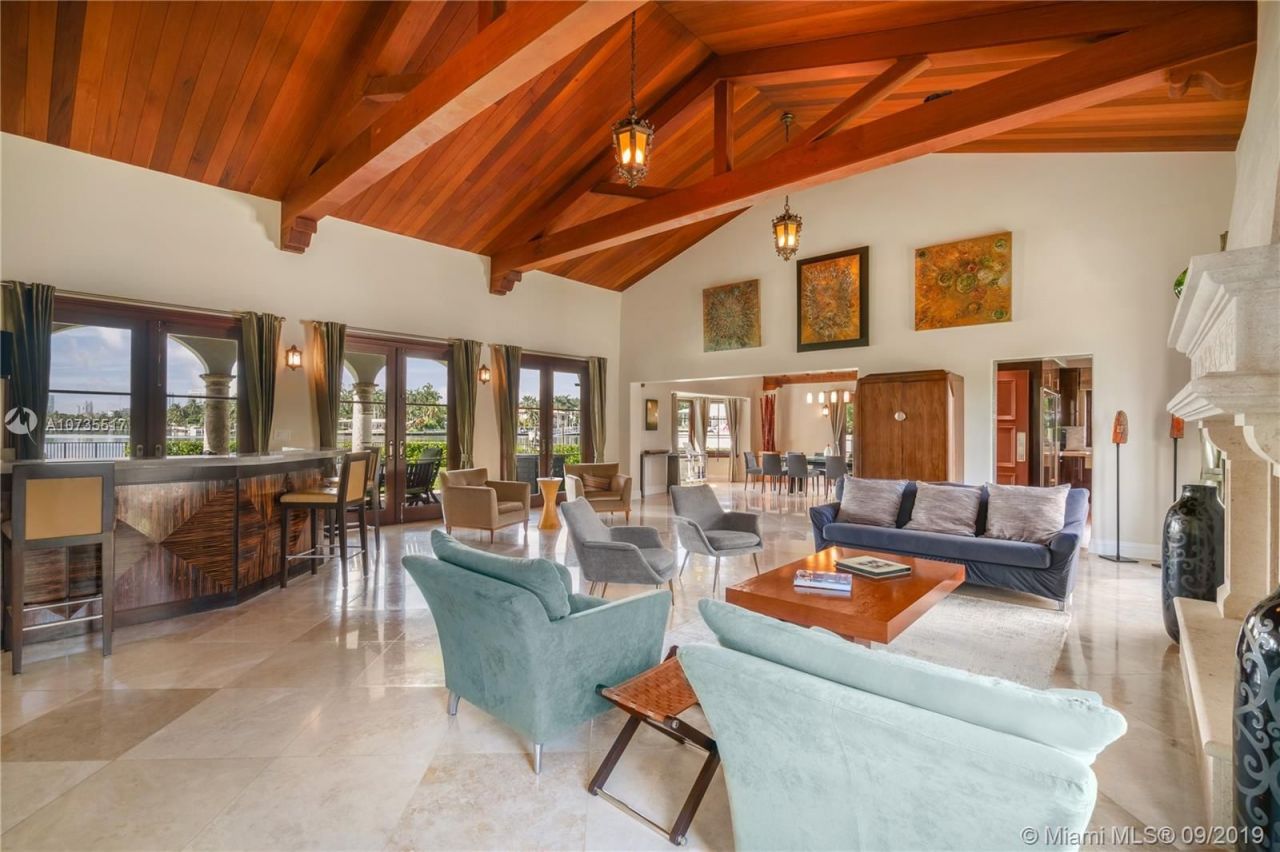 Villa à Miami, États-Unis, 650 m² - image 4