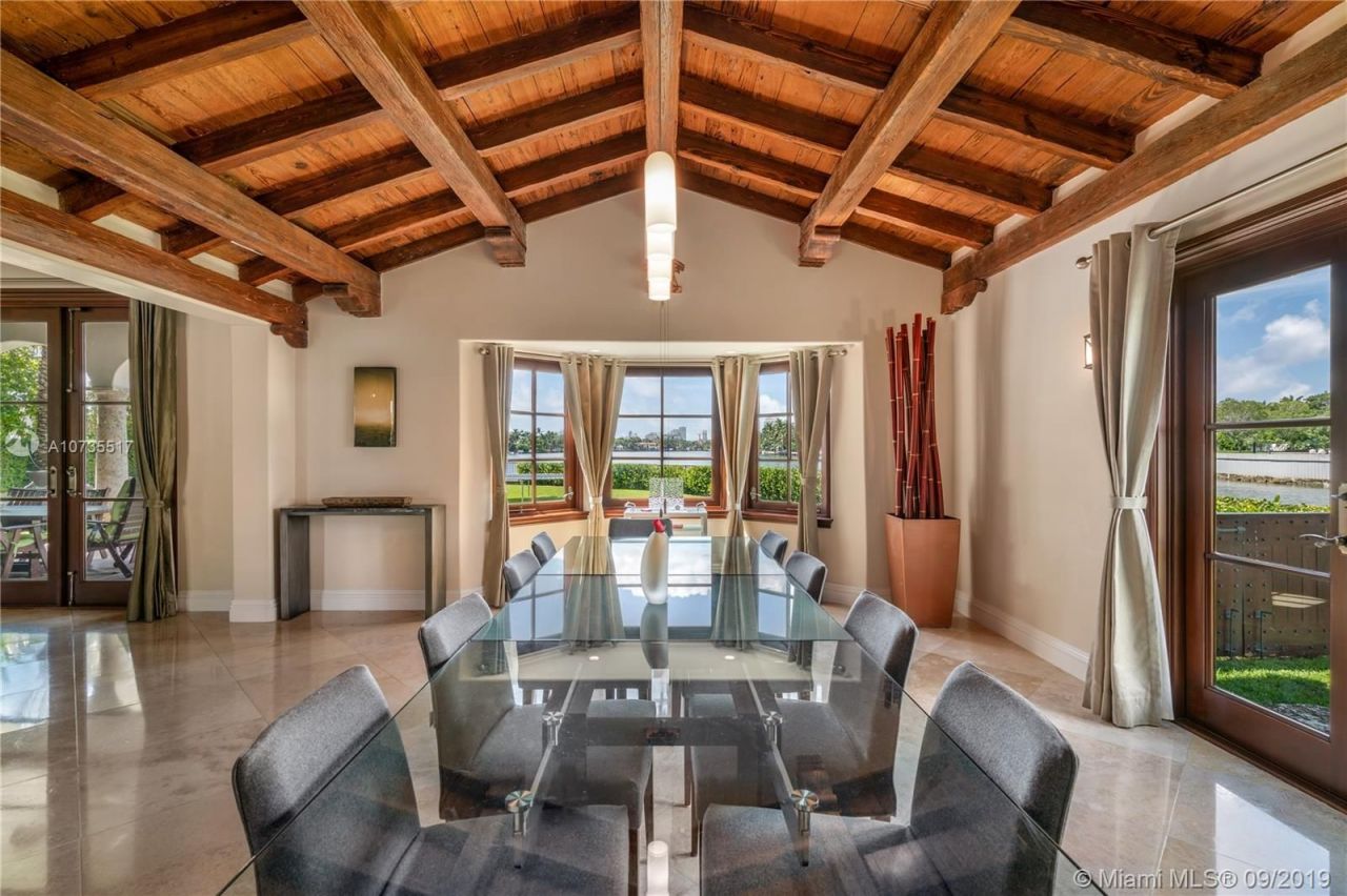 Villa à Miami, États-Unis, 650 m² - image 5