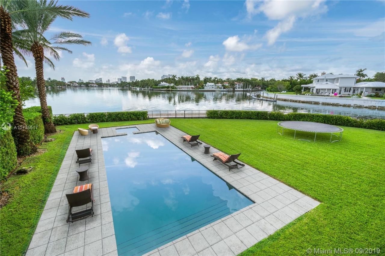 Villa à Miami, États-Unis, 650 m² - image 17