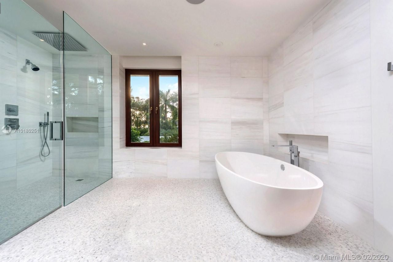 Villa à Miami, États-Unis, 750 m² - image 7