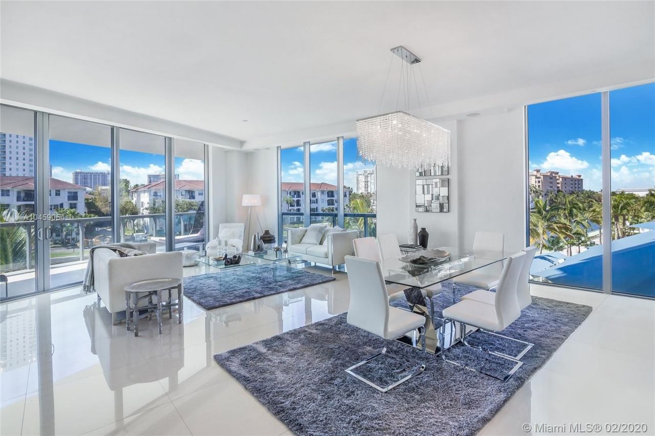 Piso en Miami, Estados Unidos, 200 m² - imagen 3