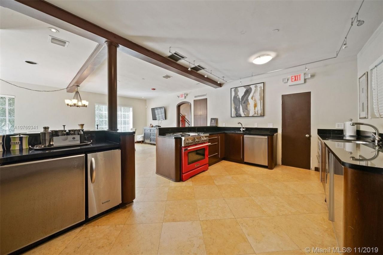 Casa di reddito a Miami, USA, 300 m² - foto 8