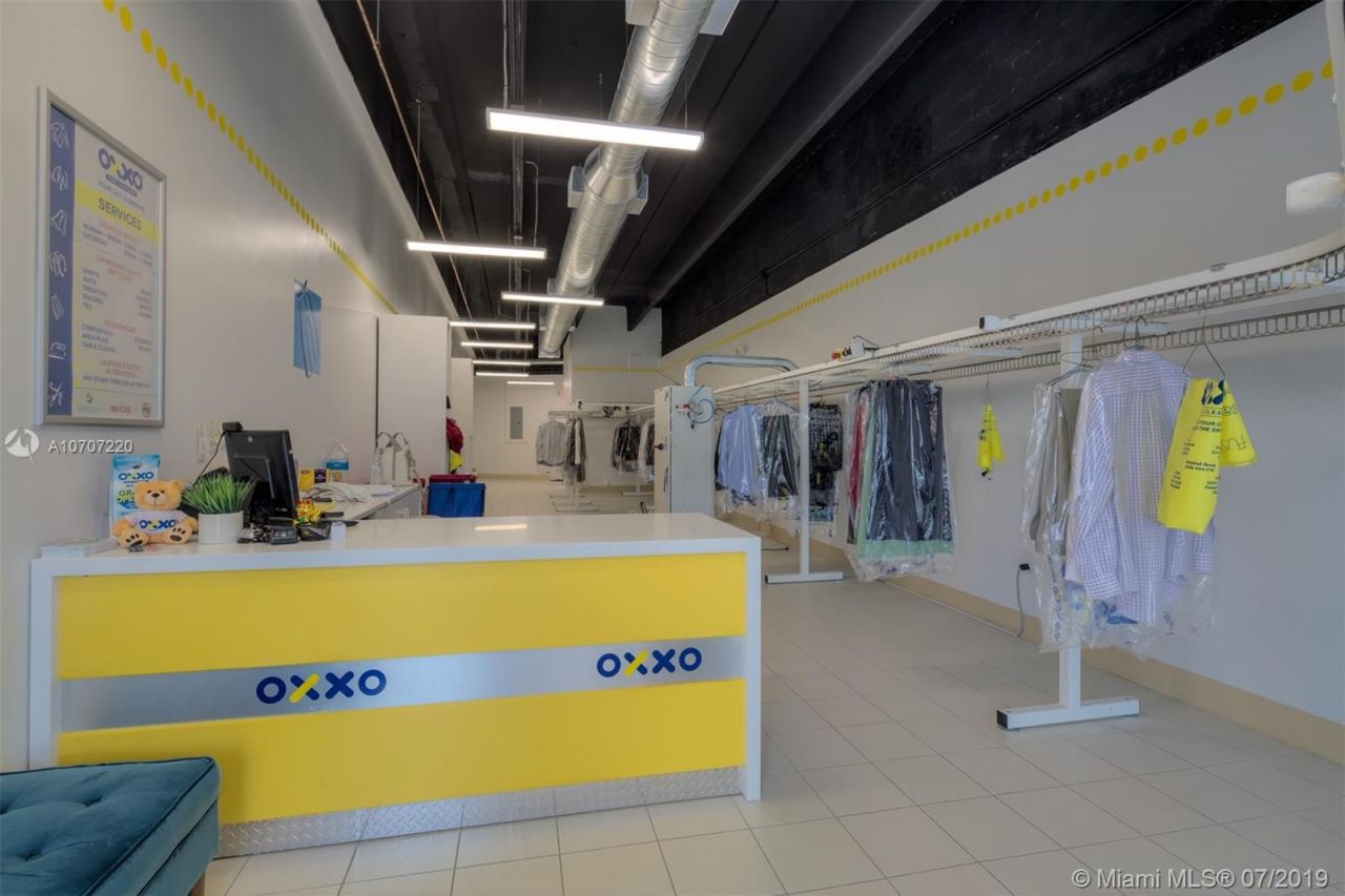 Proprietà commerciale a Miami, USA, 700 m² - foto 12