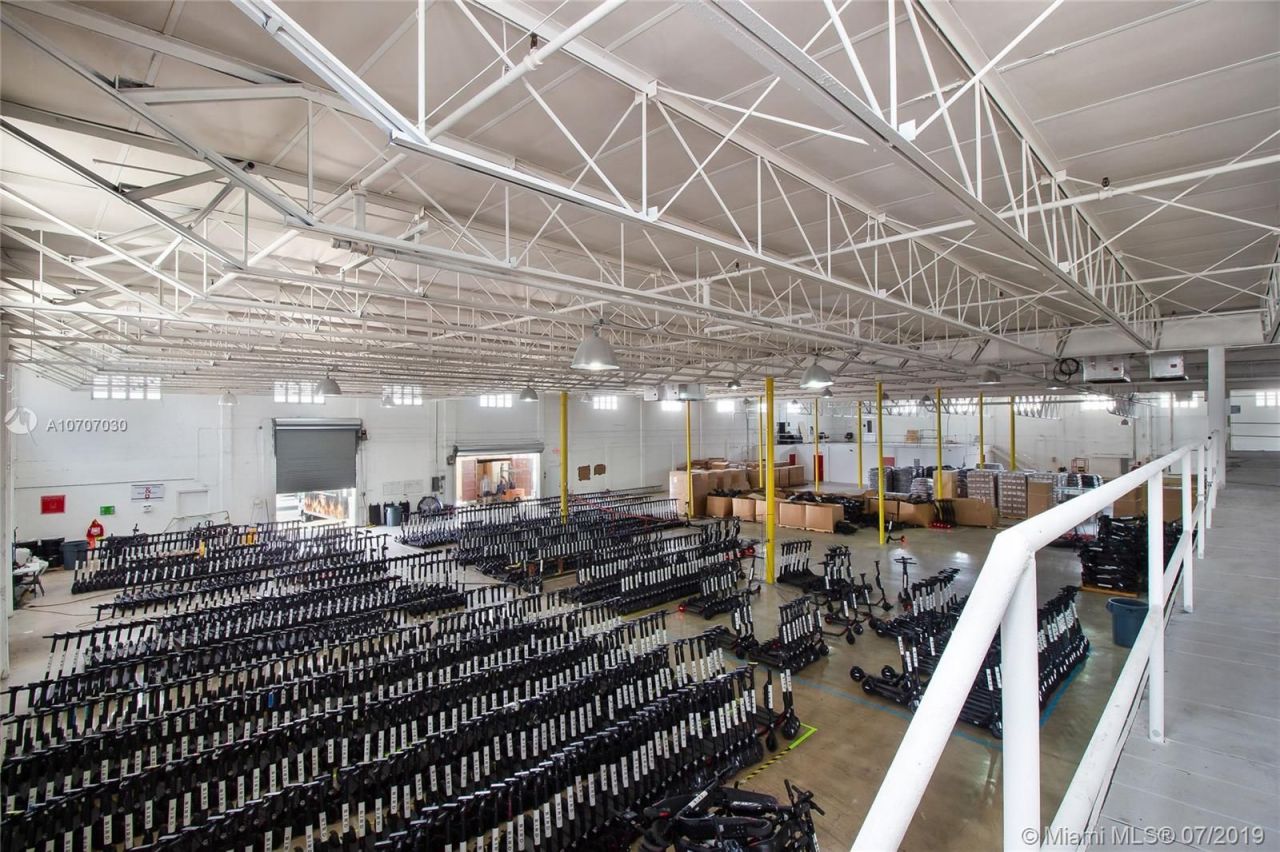 Commercial property in Miami, USA, 4 000 m² - picture 10