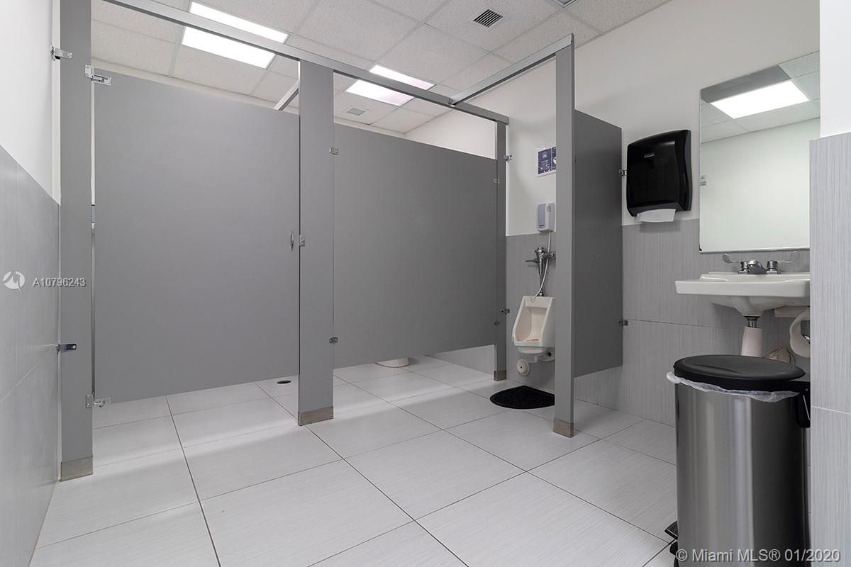 Office in Miami, USA, 1 900 m² - picture 4