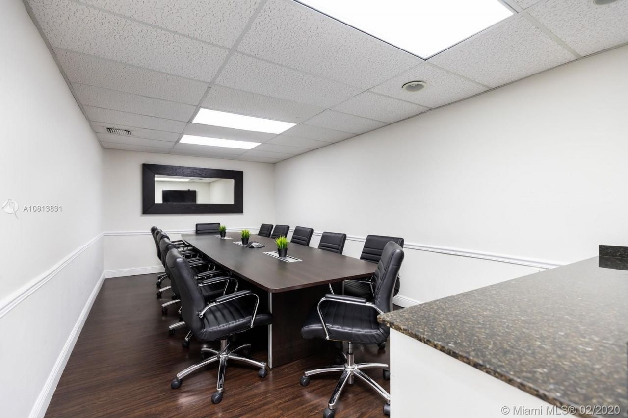 Ufficio a Miami, USA, 1 400 m² - foto 5