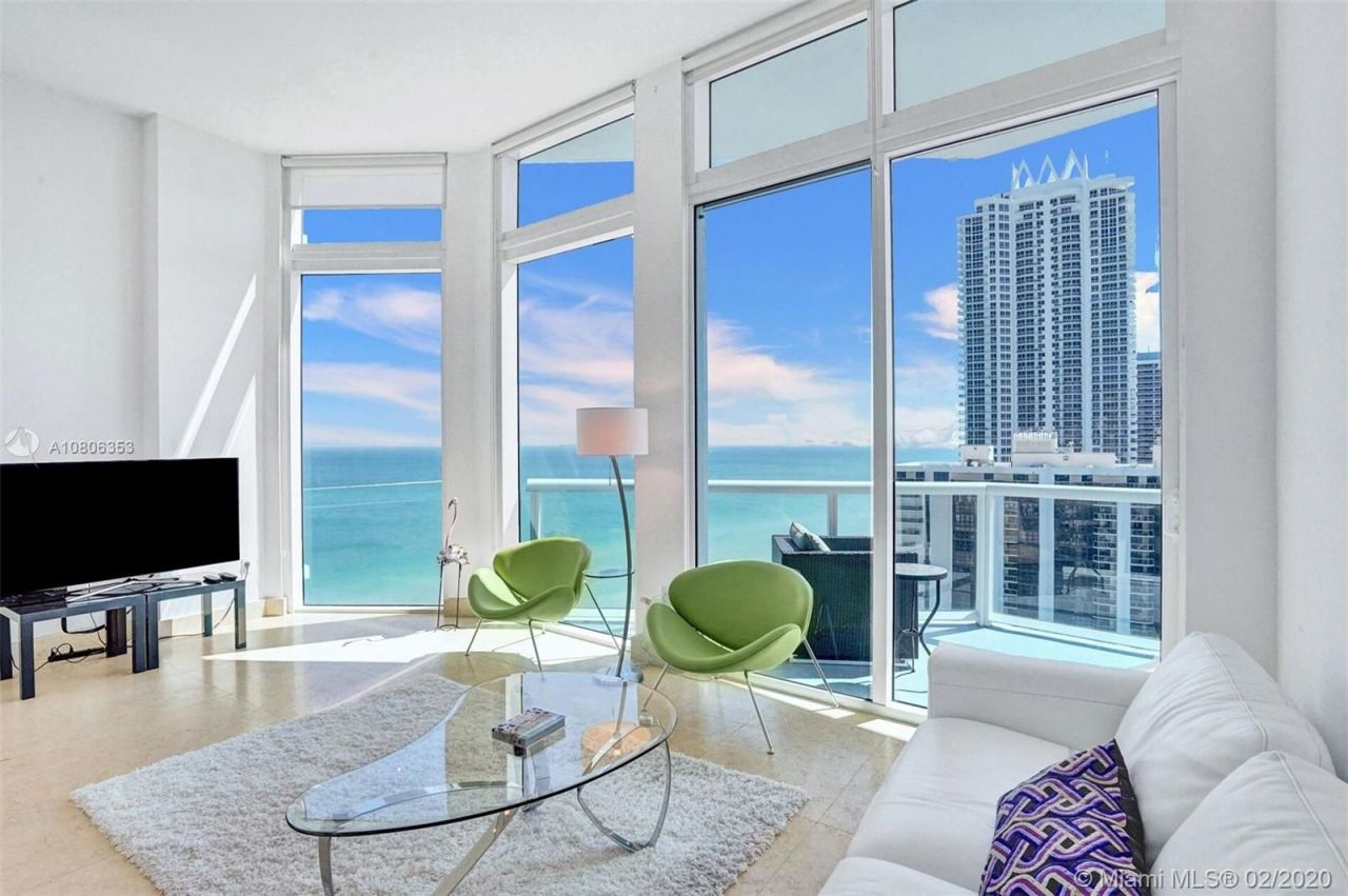 Appartement à Miami, États-Unis, 80 m² - image 1