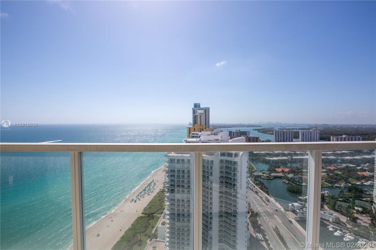 Appartement à Miami, États-Unis, 120 m² - image 1